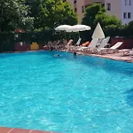 Otel Uslan 3*
