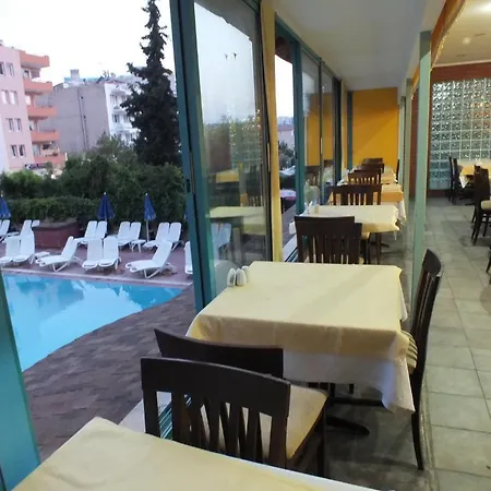 Uslan Otel Kuşadası
